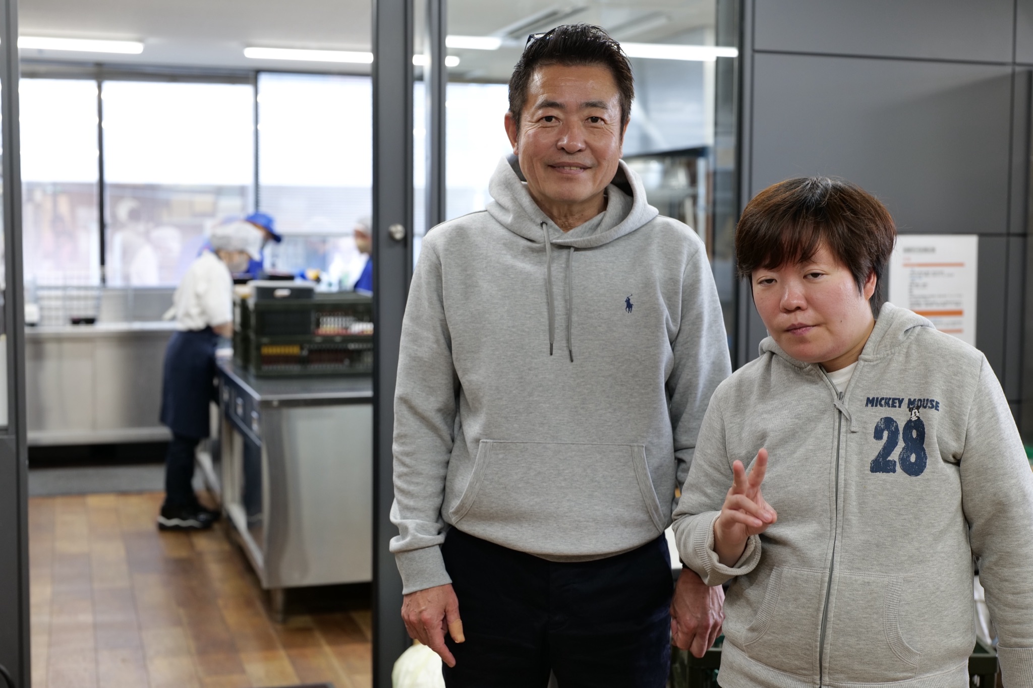 代表 斎藤忠孝とスマイルハンズのメンバー