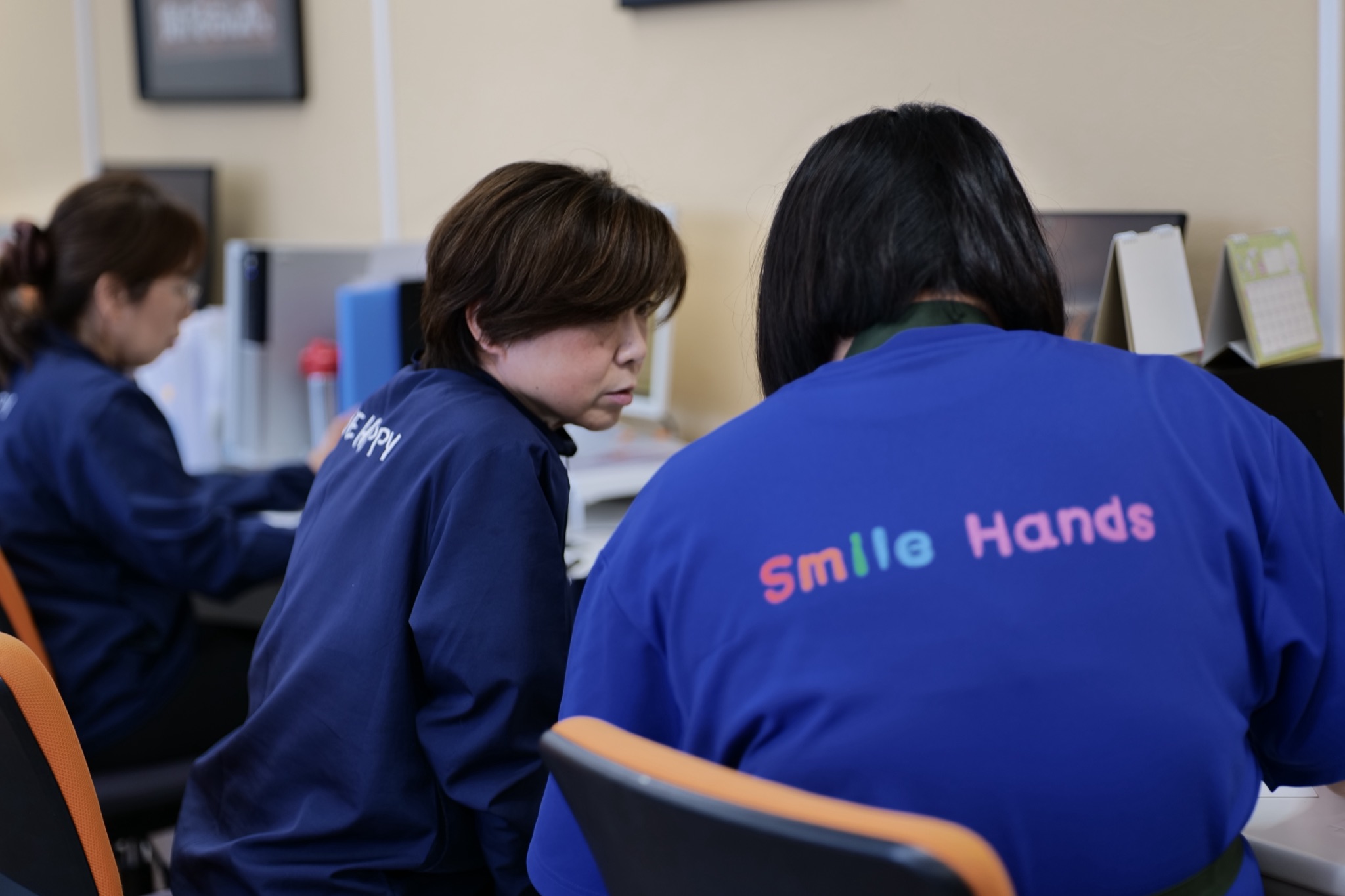 Smile Handsユニフォームのスタッフたち